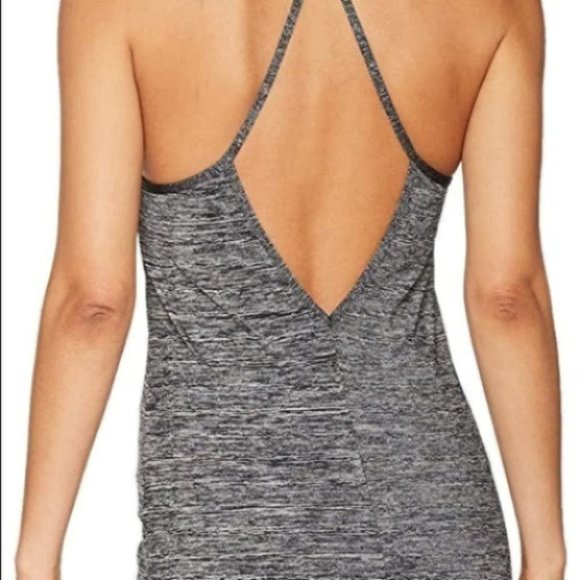 Nike Dri-FIT Tuned Cool Tank - Picture 8 of 8